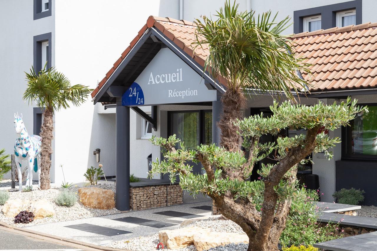 Kyriad Niort-Espace Mendesfrance Exterior foto