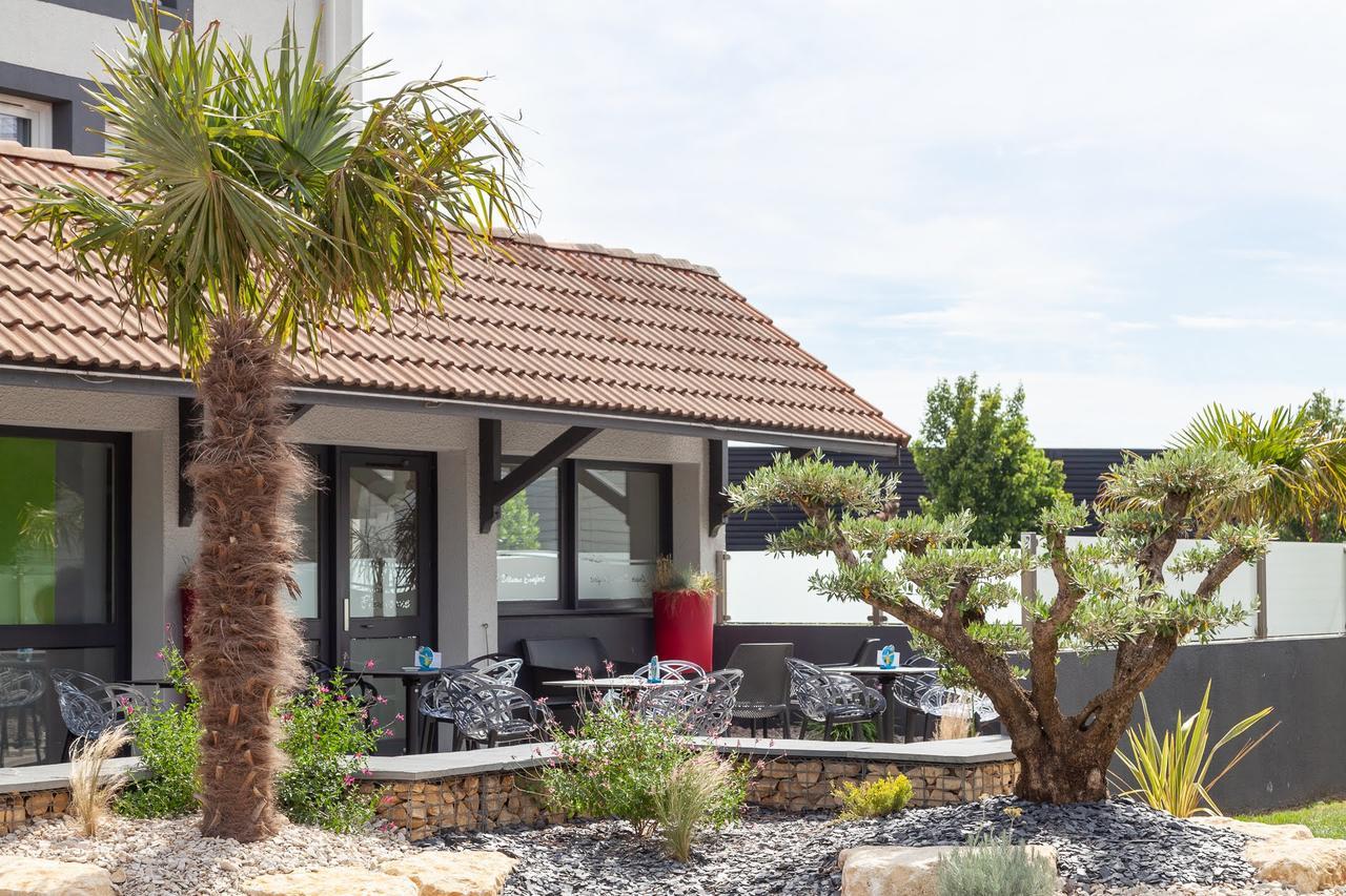 Kyriad Niort-Espace Mendesfrance Exterior foto